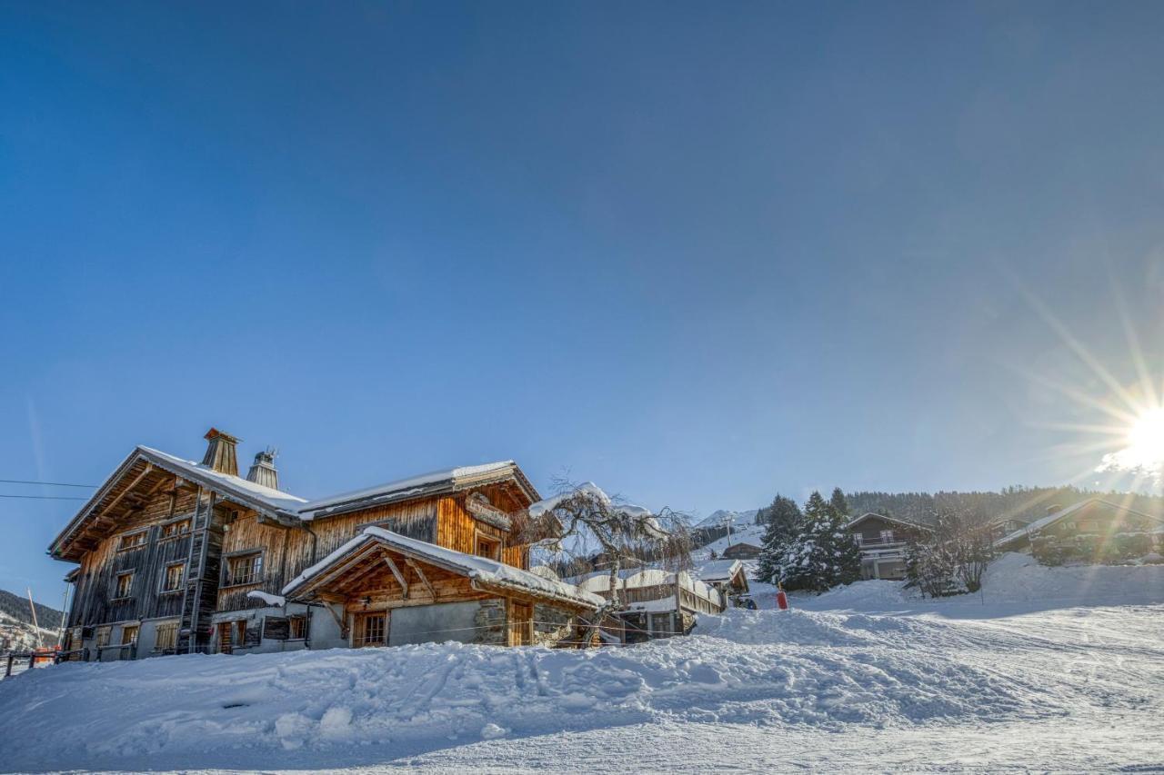 Le Vieux Chalet ลาคลูซาซ์ ภายนอก รูปภาพ